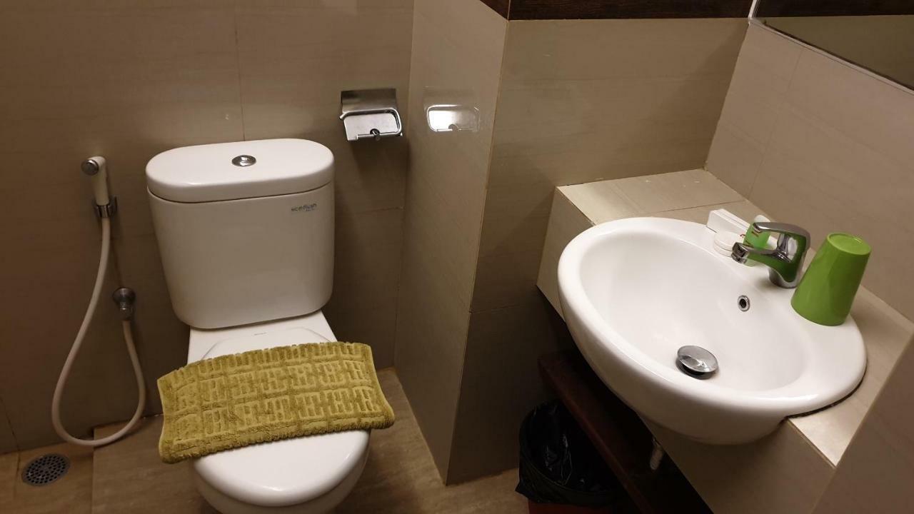 Biz Hotel City Center Ambon Eksteriør bilde