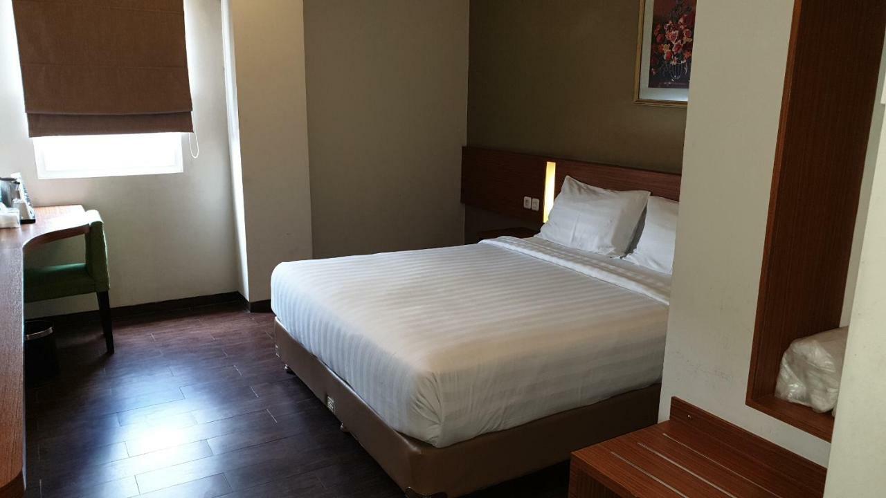 Biz Hotel City Center Ambon Eksteriør bilde